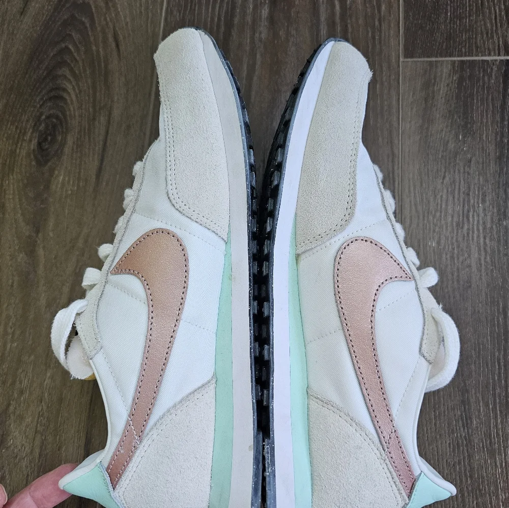 Nike Waffle Trainer 2 GS 'White Mint Copper Youth Sz 6.5Y #DC6477 102 - Picture 8 of 16